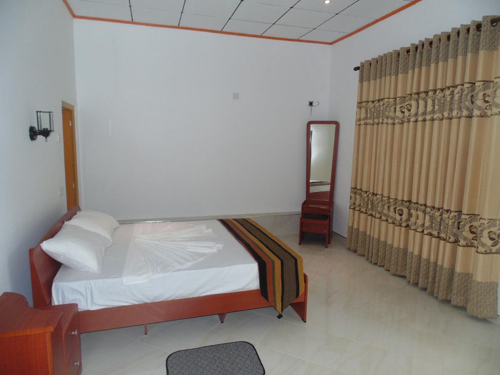 White Eagle Hotel สิกิริยา ห้อง รูปภาพ